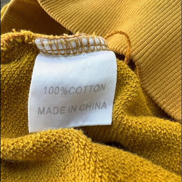🎯NWT LF Los Angeles Distressed Sweatshirt Yellow Size Small - Picture 10 of 11